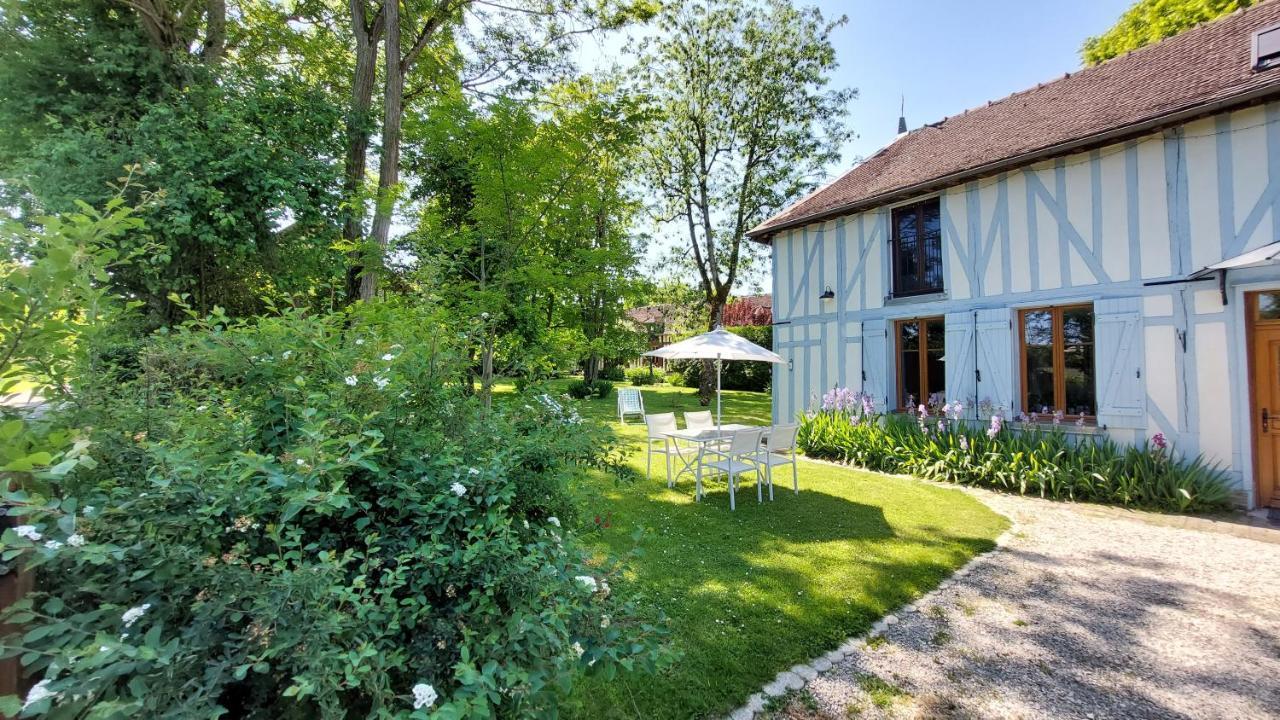 Hotel Domaine du Carouge à Lirey Extérieur photo