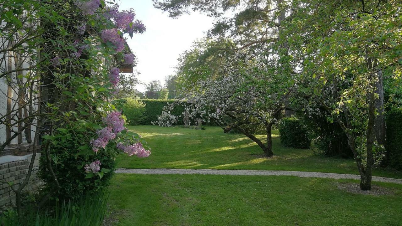 Hotel Domaine du Carouge à Lirey Extérieur photo
